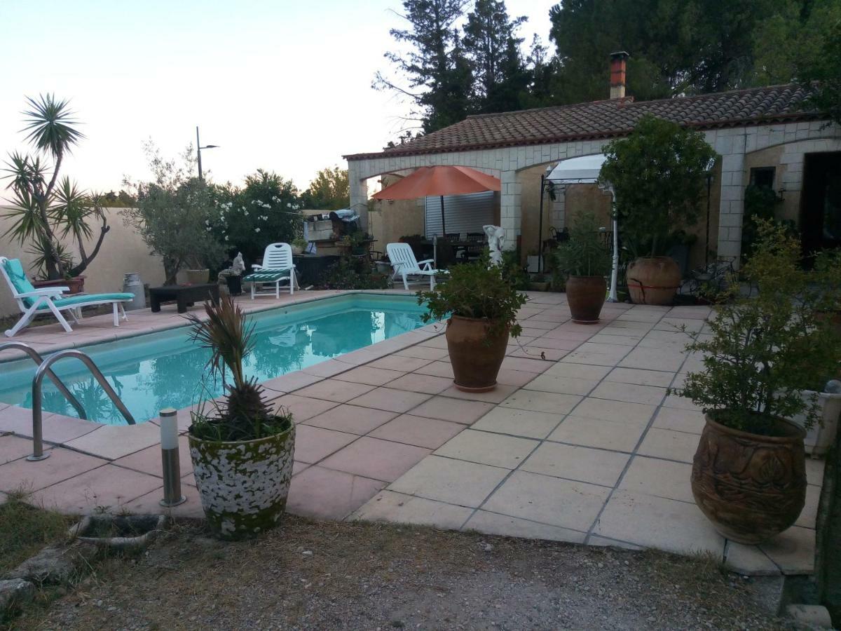 Gite Chez Mamiyo Gallargues Le Montueux 外观 照片